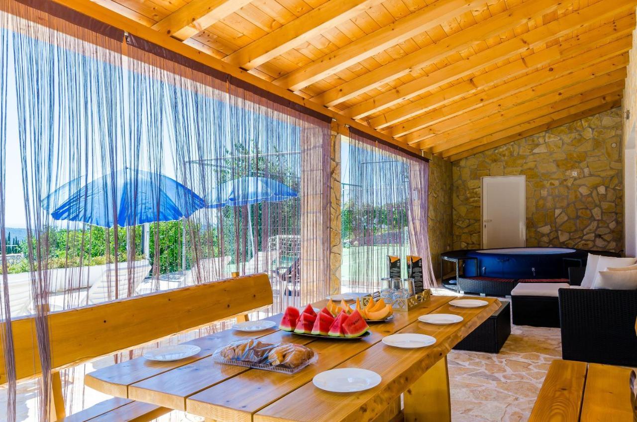 Villa Mateo With Private Pool Gruda Luaran gambar