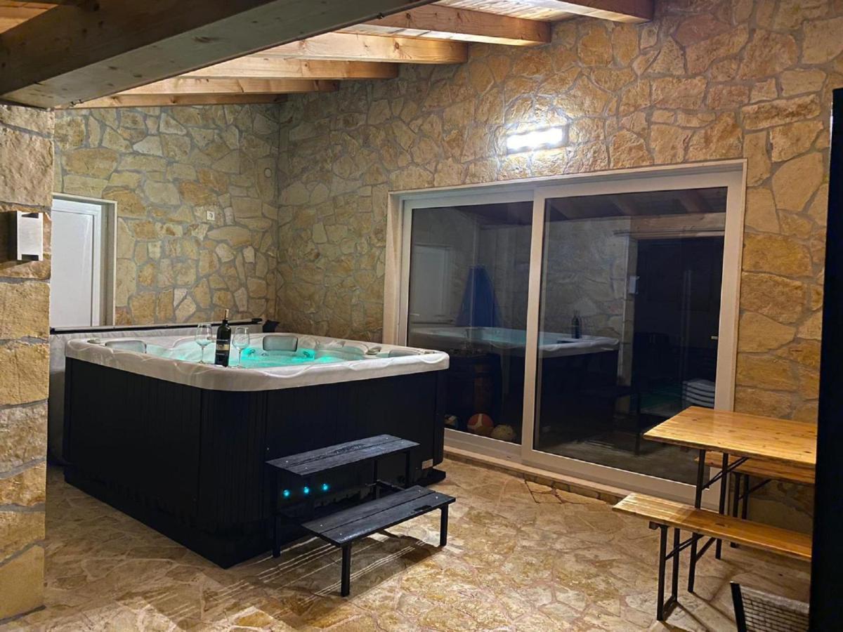 Villa Mateo With Private Pool Gruda Luaran gambar